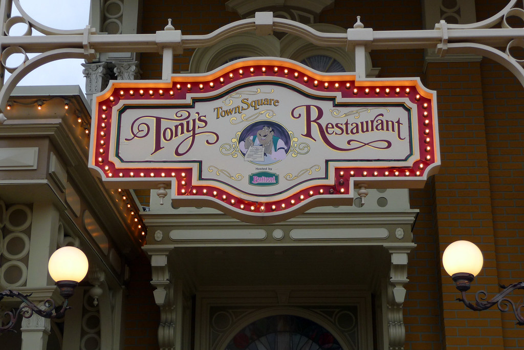 Tony's Town Square Restaurant | Magic Kingdom, Walt Disney W… | Flickr