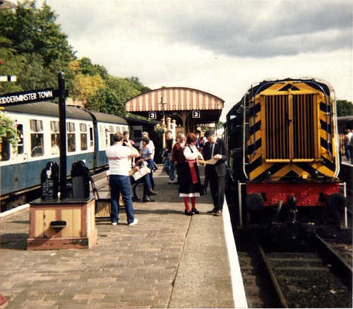 D3022 at Bewdley with Kidderminster train in the other platform | by 351 673