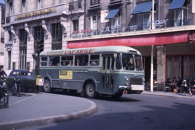 JHM-1965-0068 - Troyes, autobus Renault