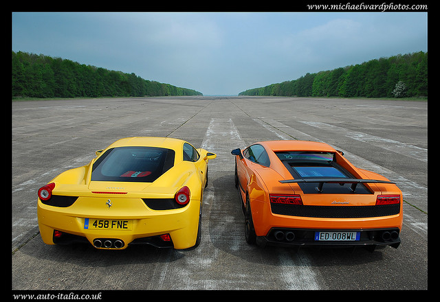 Ferrari 458 vs Lamborghini Gallardo LP570