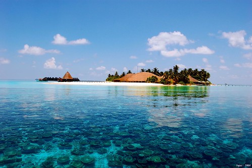 Angaga Island Resort & Spa, Maldives | by iujaz