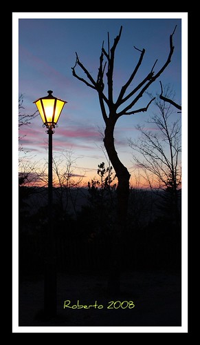 M'illumino d'immenso (ma è sera) by RobertoA, Il lampionesunset italy tree italia tramonto urbino lamps albero marche lampione sanleo montefeltro
