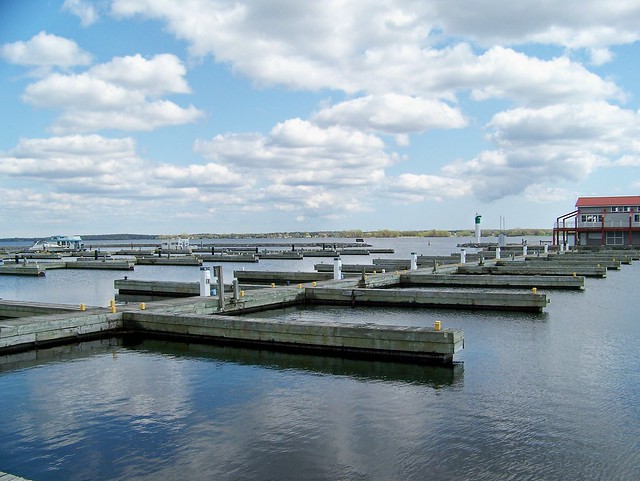 Docks, Belleville harbour