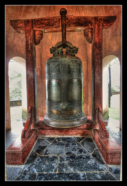 Huế VN - Thiên Mụ Pagoda 05
