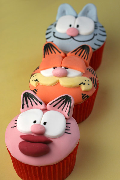 Garfield Cupcakes | Bakerella | Flickr