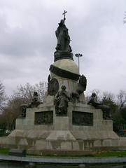 Monument to Columbus / Monumento a Colón