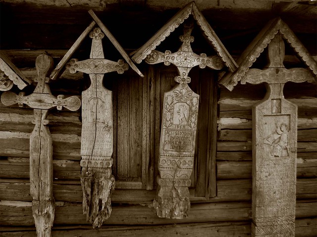 Cruces sin muertos / Crosses without owners