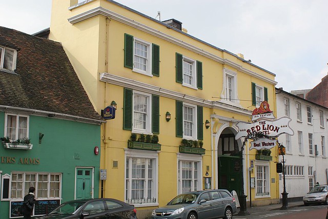 the Red Lion Hotel