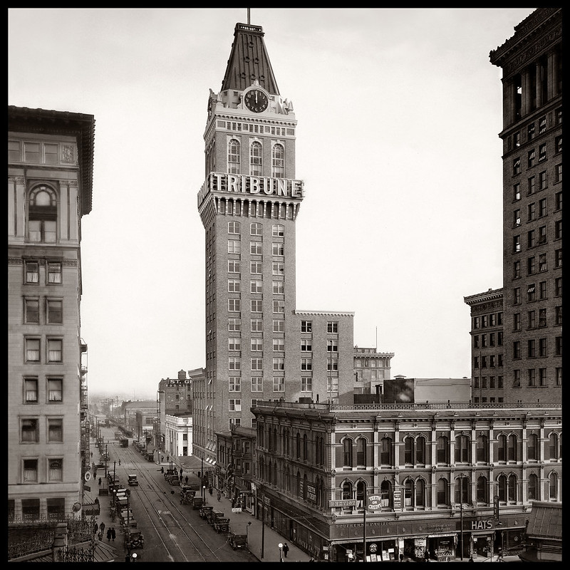 Alameda: Tribune Tower, 13th Street, Oakland, c.1925