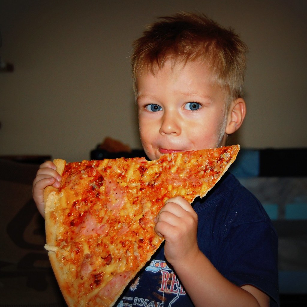 фотосессия по месяцам ребенка с пиццей фото 23