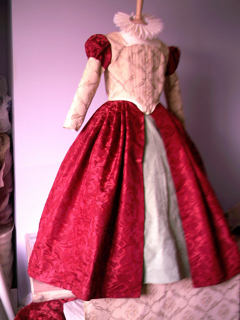 Elizabethan Lady's Gown