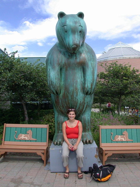 Big bear sculpture