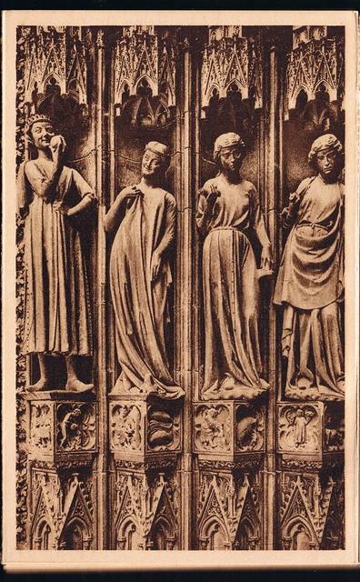 Cathedrale de Strasbourg; Statues du Portail lateral de droite (cote Sud) Les Vierges folles