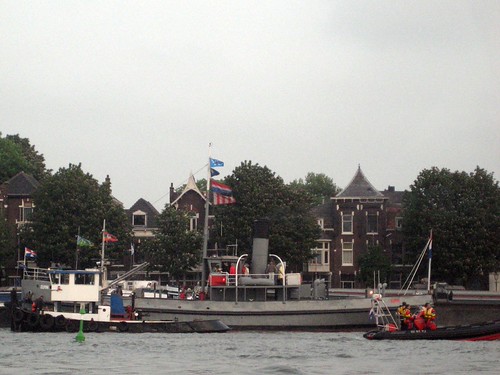 Legerboot Legerboot | Tijdens de stoomparade | ianus | Flickr