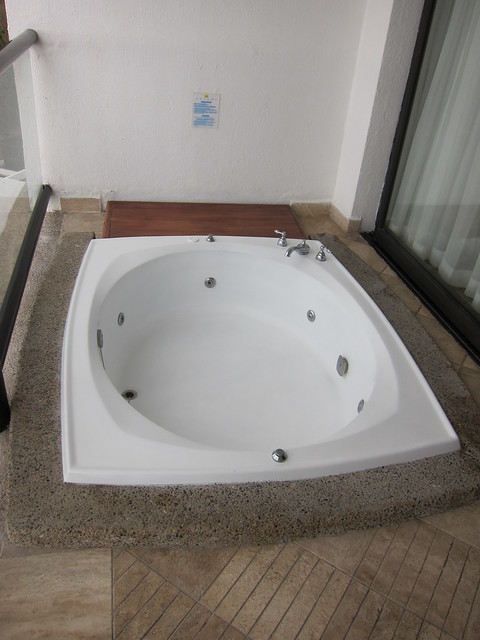 Dreams Puerto Vallerta - Balcony Hot Tub