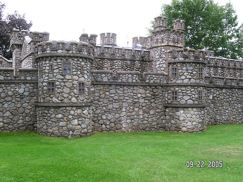 miniature castle | by ttlump