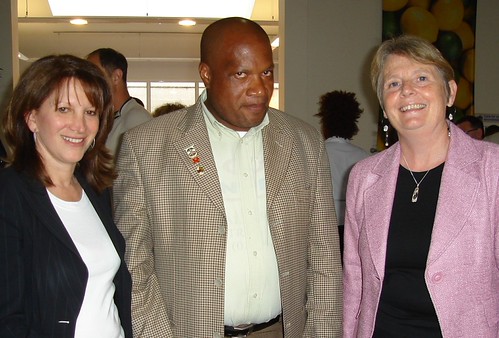 With Head Teachers Jacob Riba And Ros Hudson Alexandra Par Flickr with-head-teachers-jacob-riba-and-ros-hudson-alexandra-par-flickr