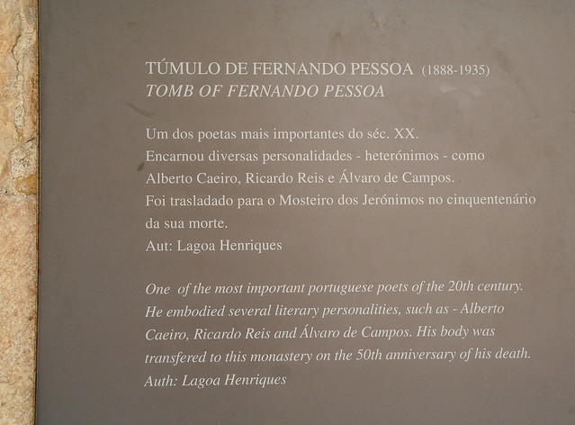 Inscription - tomb of Fernando Pessoa