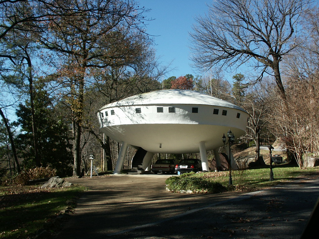 UFO House | Beheld this while going up Signal Mountain with … | Flickr