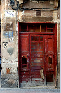 Porta Vermella / Red Door | by square_eye