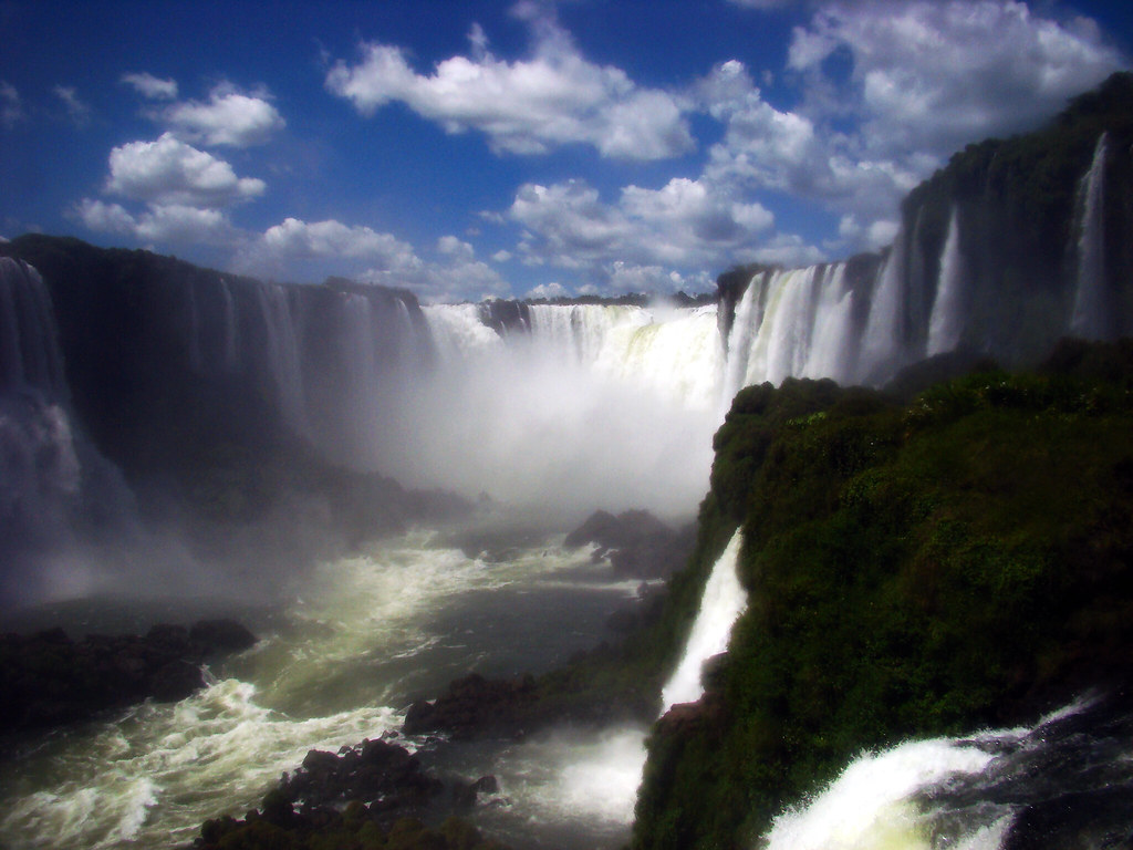 Cataratas del Iguazú 021a / Iguassu Falls 021a by Claudio.Ar