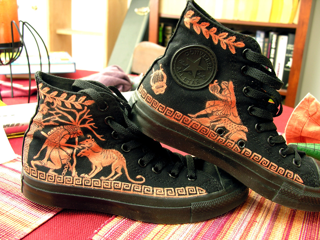 Red-figure Chucks (right side)