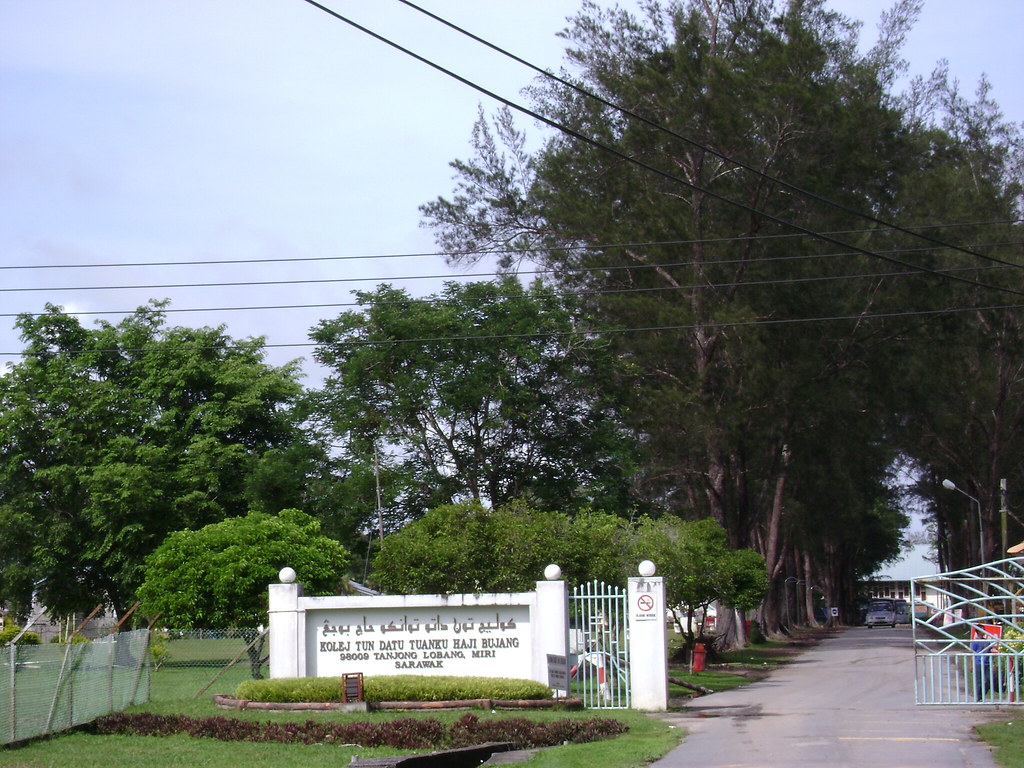 Kolej Tun Datu Tuanku Hj Bujang No Of Students 640 In 1 Flickr