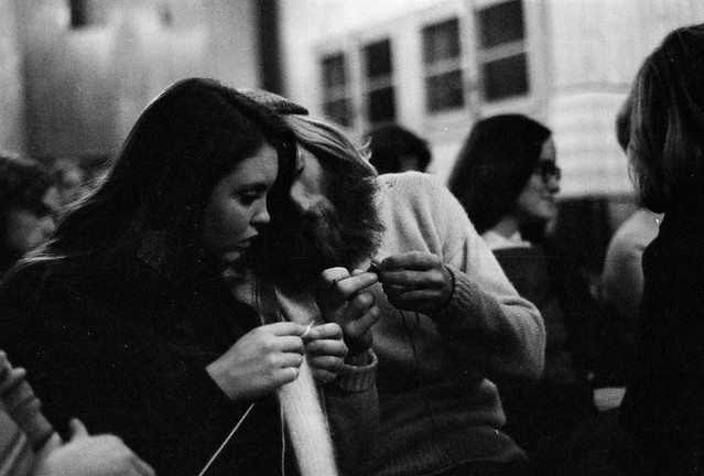 L'Abri 1971 - Knitters (3)