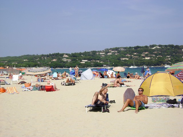 Vida en playa Pampelonne. Life on Pampelonne beach, St-Tropez - www.meEncantaViajar.com