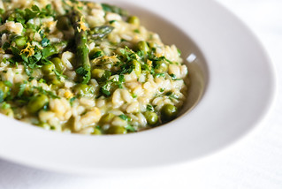 Risotto with asparagus, peas and lemon zest