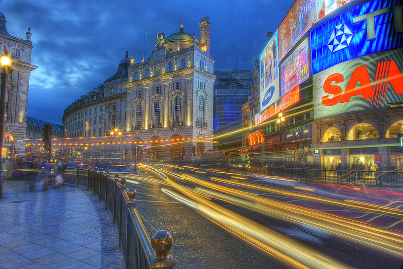 Piccadilly Circus by Steve Greenaway