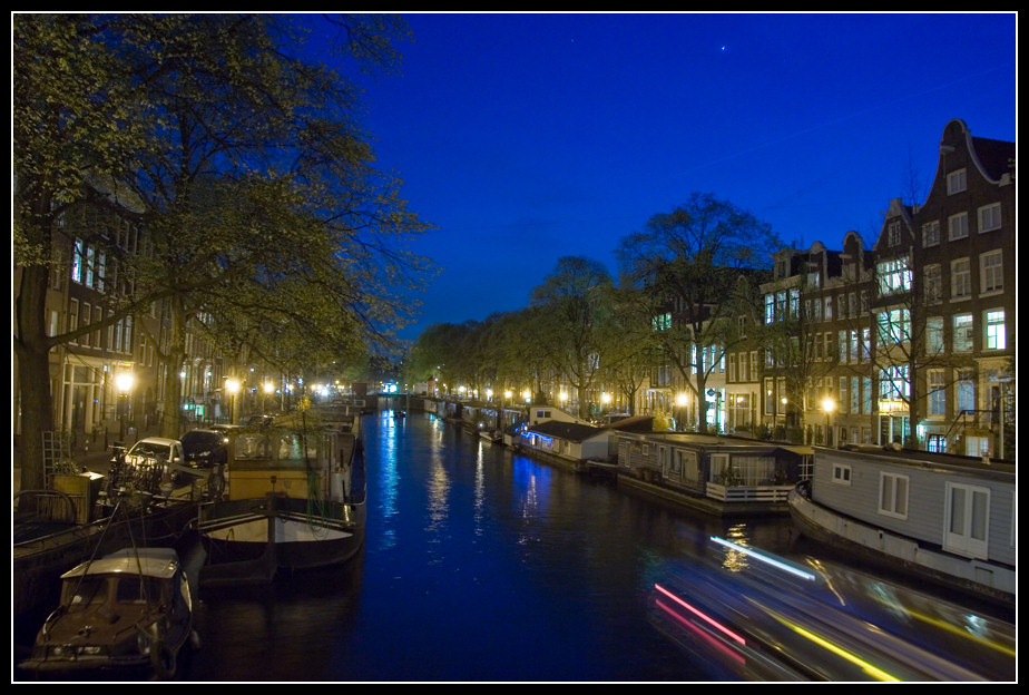 Canal by night - Amsterdam by Patrick Mayon