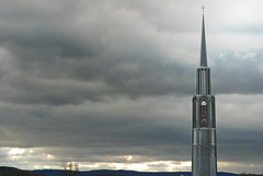 The rocket-inspired steeple of the First Baptist Church on Governors Drive is one of the most recognizable features in the downtown Huntsville skyline.  (Shot from the roof of the Huntsville Public Library.)