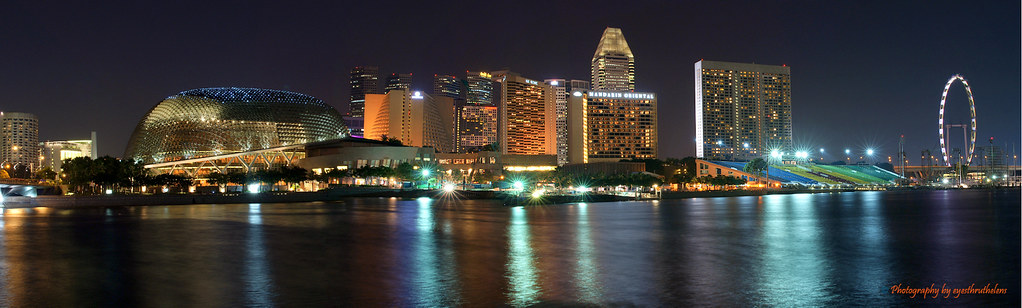Singapore Skyline by eyesthruthelens