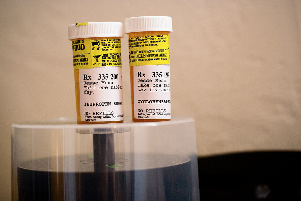 Day 064: Pills | I wrenched my back, so now I'm taking 800mg… | Flickr