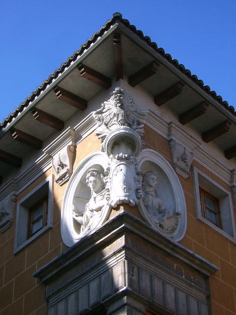 Palace of the Marquis of Valverde / Palacio del Marqués de Valverde