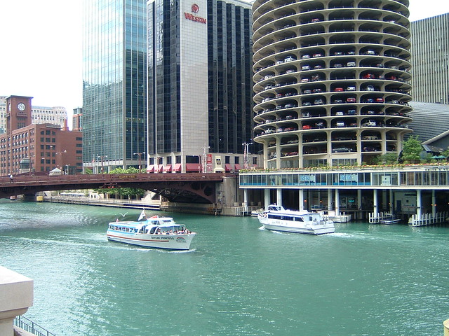 CHICAGO RIVER AND MARINA TOWERS CHICAGO IL