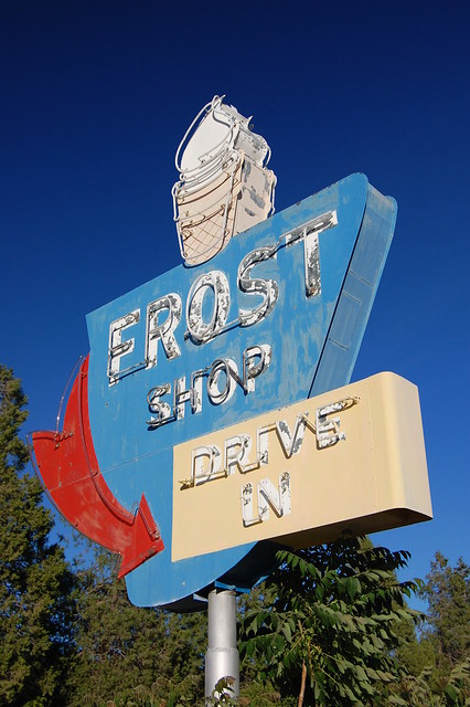 20080518 Frost Shop Drive In
