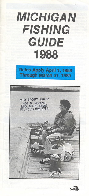 1988 Michigan Vintage Fishing License Law Digest Guide