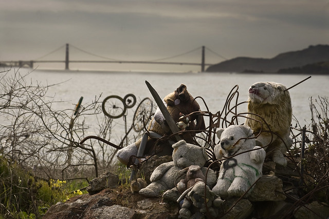 Guarding the Bay on the Albany Bulb