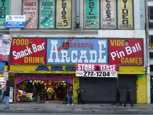 Sassony Arcade | 724 S. Broadway Los Angeles, CA 90014 | jericl cat ...