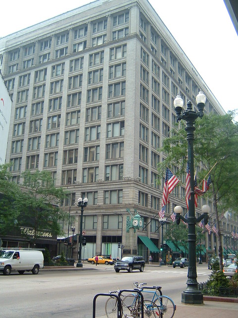 MARSHALL FIELDS STORE, CHICAGO, IL