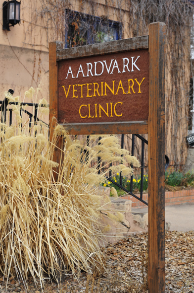 Aardvark Veterinary Clinic Sign
