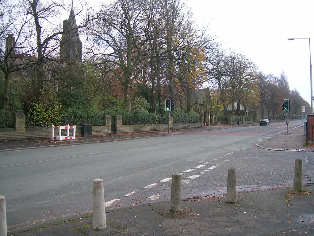 Barlow Moor Road, Chorlton On the left of this pic is of c… Flickr