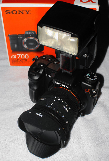 a700 Sigma 10-20 e flash 56
