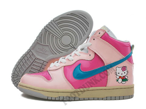 Nike Dunk Hello Kitty