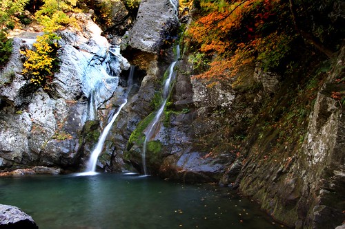 waterfall fallcolors massachusetts foliage berkshires bashbishfalls