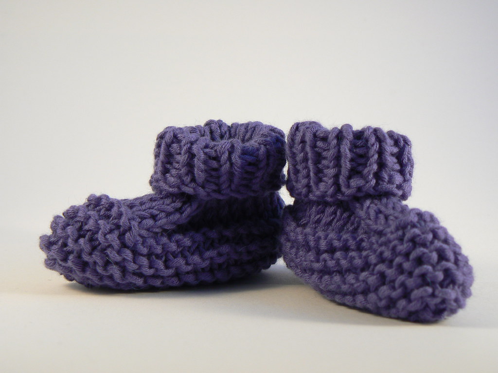 bootees | easy baby bootees in Debbie Bliss Cotton Angora oo… | Flickr