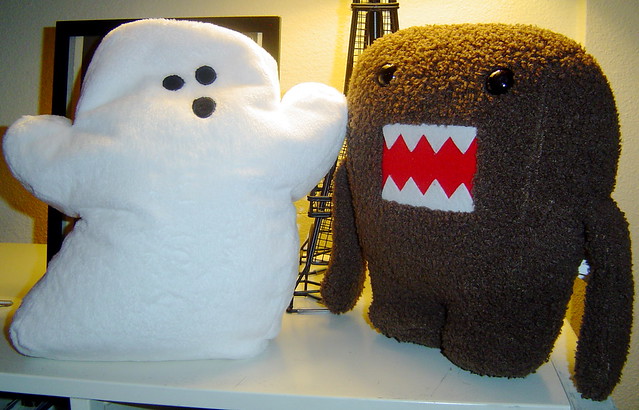 Domo scares a ghost