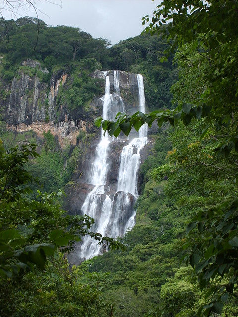 S5003233  Udzungwa Mountains N.P.: Sanje Falls